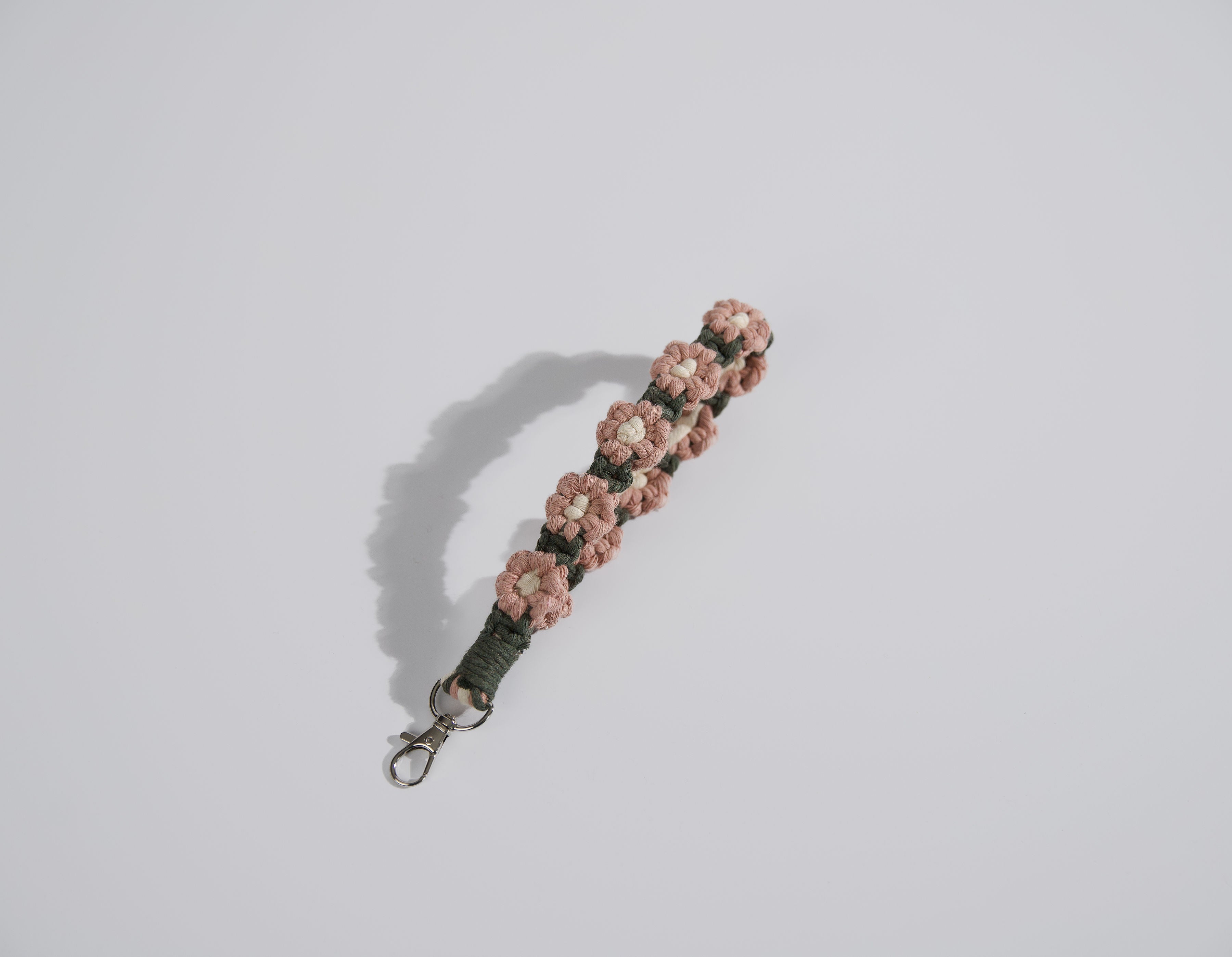 Macrame Daisy Wristlet - New Colours